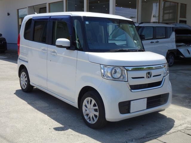 Honda N-BOX 2019 — фото автомобиля 1