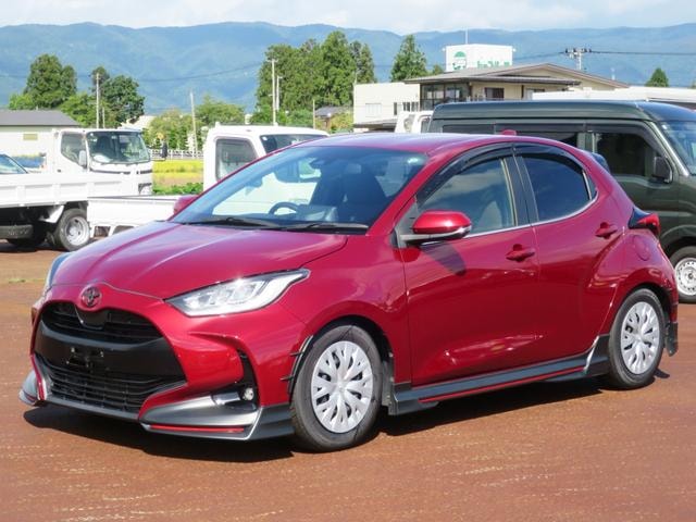 Toyota YARIS 2020 — фото автомобиля 1