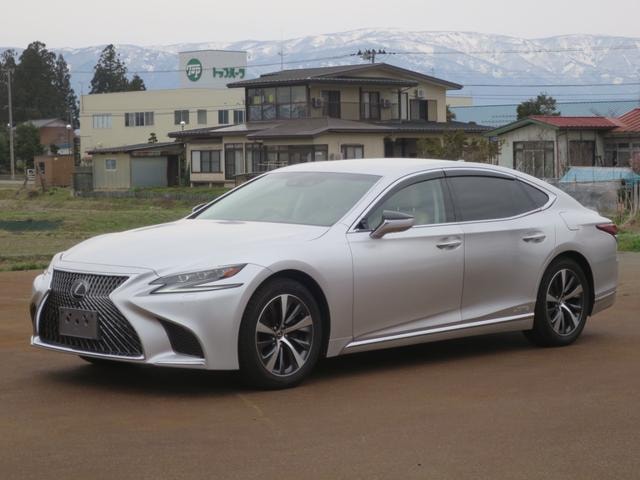 Lexus LS 2018 — фото автомобиля 1