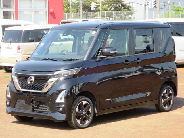 Nissan ROOX 2022 — фото автомобиля 1