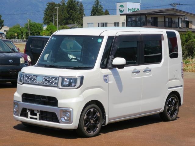 Daihatsu WAKE 2015 — фото автомобиля 1