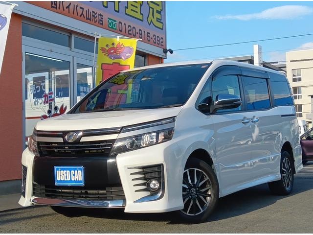 Toyota VOXY 2016 — фото автомобиля 1