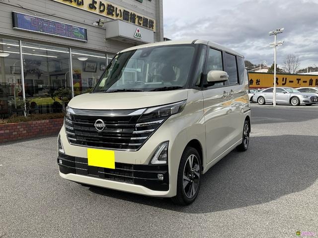 Nissan ROOX 2023 — фото автомобиля 1