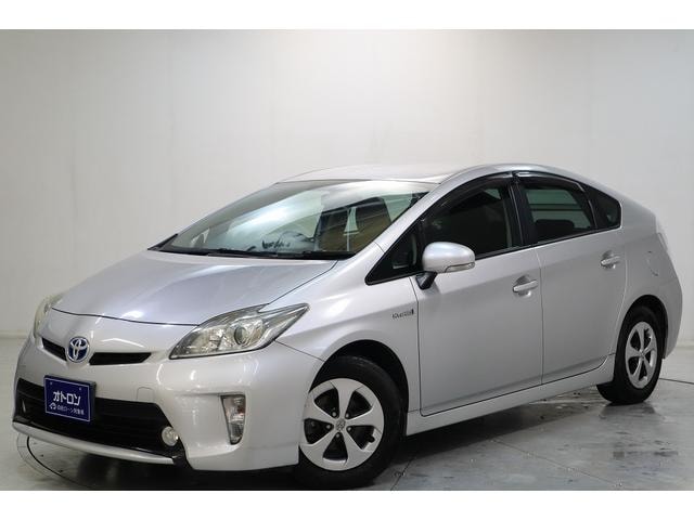 Toyota PRIUS 2013 — фото автомобиля