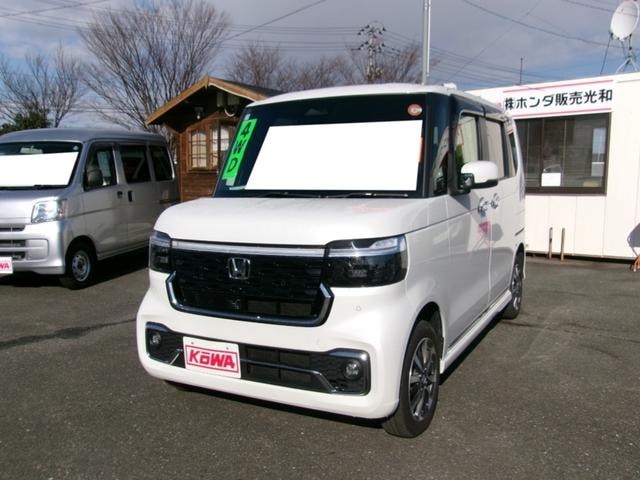 Honda N-BOX CUSTOM 2025 — фото автомобиля 1