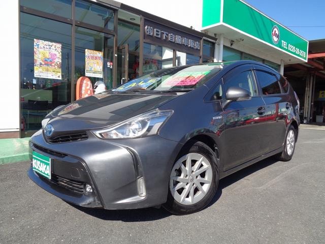 Toyota PRIUS ALPHA 2016 — фото автомобиля 1