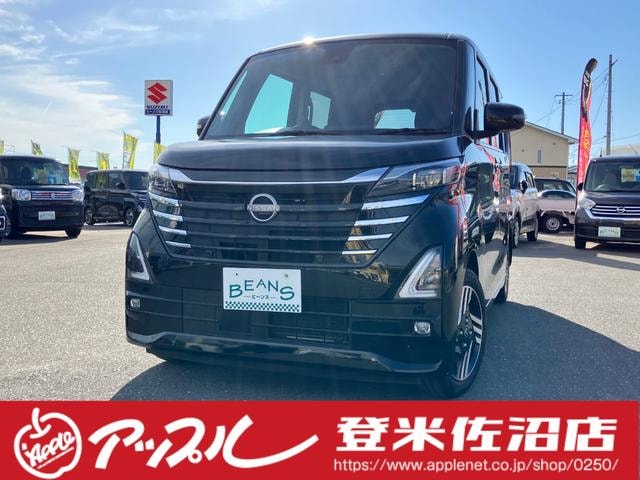 Nissan ROOX 2023 — фото автомобиля 1
