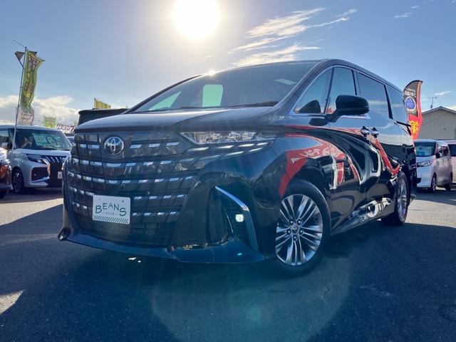 Toyota ALPHARD 2026 — фото автомобиля 1