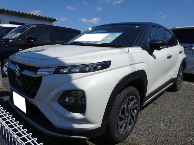 Suzuki FRONX 2025 — фото автомобиля 1