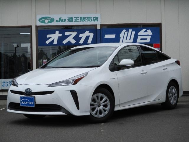 Toyota PRIUS 2019 — фото автомобиля 1