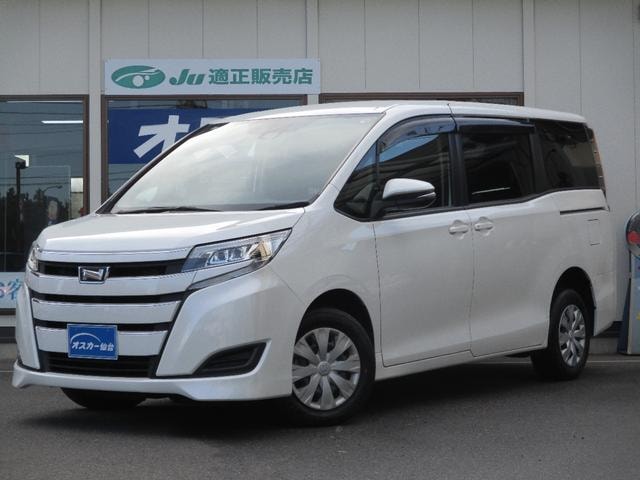 Toyota NOAH 2019 — фото автомобиля 1