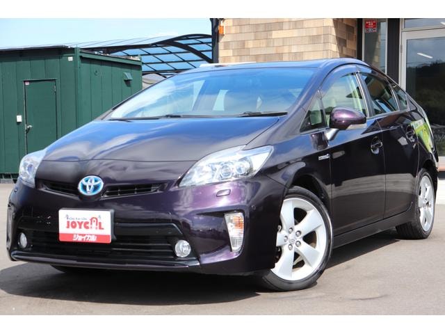Toyota PRIUS 2012 — фото автомобиля 1