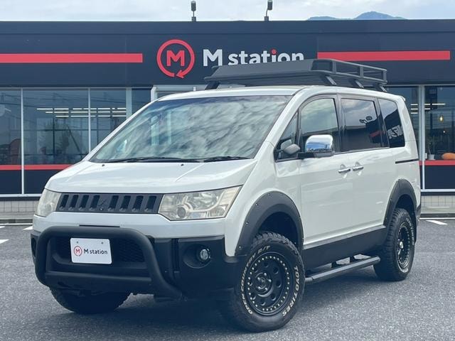 Mitsubishi DELICA D:5 2010 — фото автомобиля