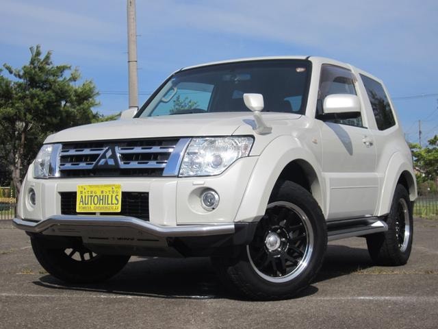 Mitsubishi PAJERO 2008 — фото автомобиля 1