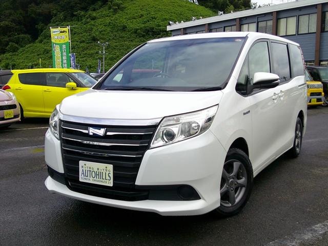 Toyota NOAH 2014 — фото автомобиля
