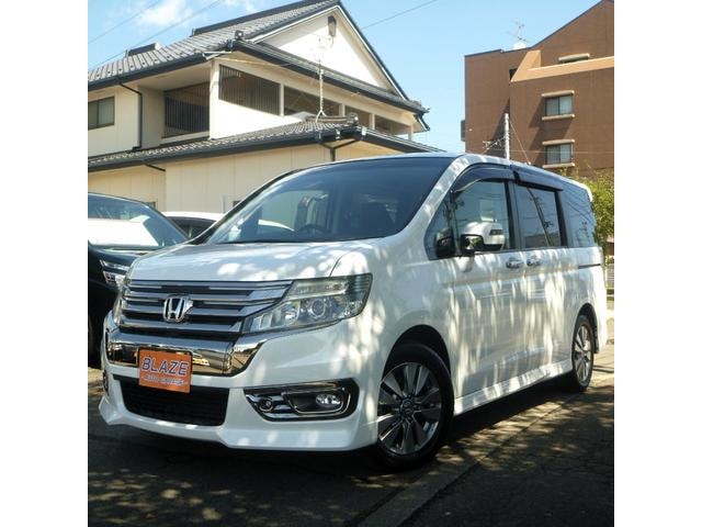 Honda STEPWAGON SPADA 2012 — фото автомобиля 1