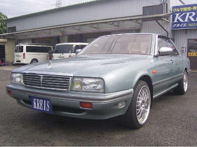 Nissan CEDRIC CIMA 1992 — фото автомобиля 1