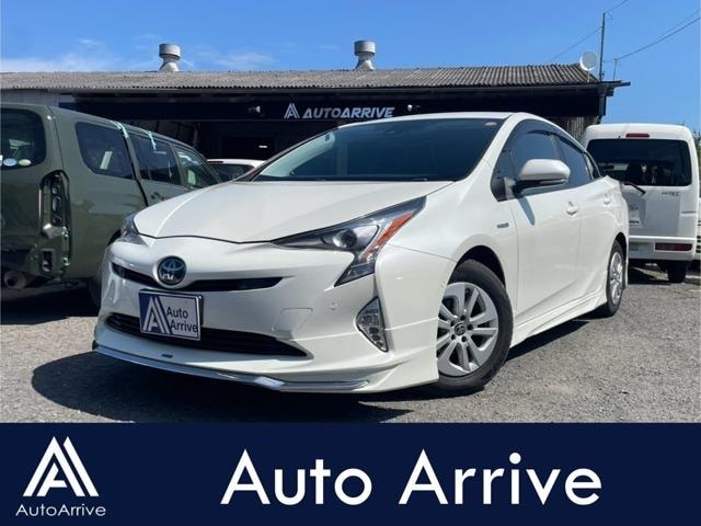 Toyota PRIUS 2016 — фото автомобиля 1