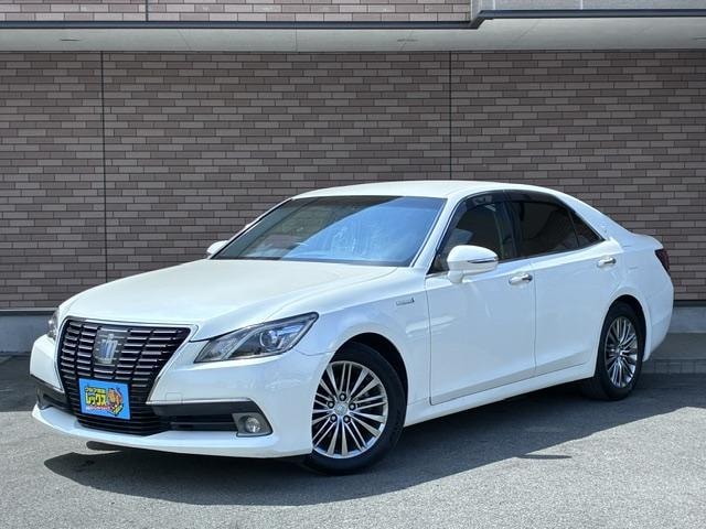 Toyota CROWN HYBRID 2015 — фото автомобиля