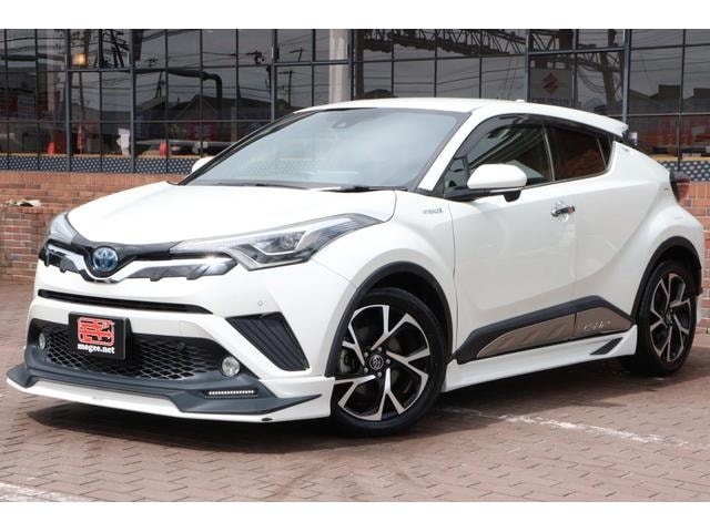 Toyota C-HR 2018 — фото автомобиля 1