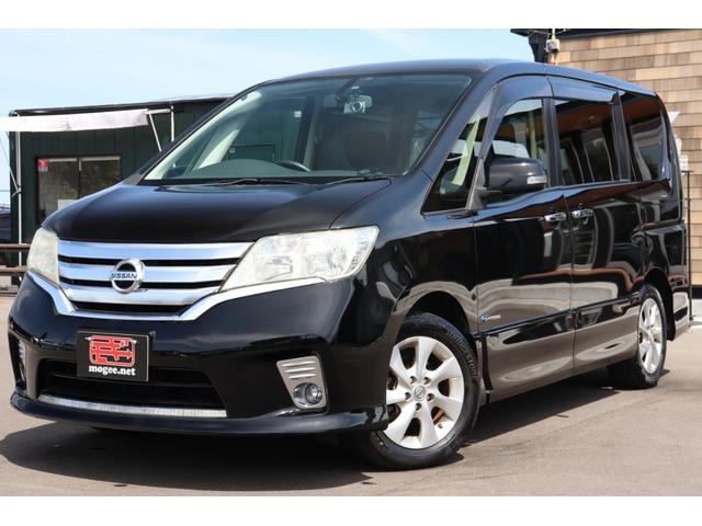 Nissan SERENA 2013 — фото автомобиля