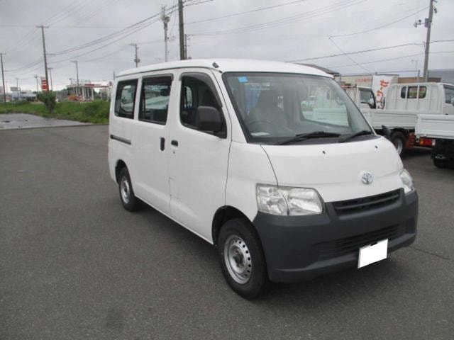 Toyota TOWNACE VAN 2010 — фото автомобиля 1
