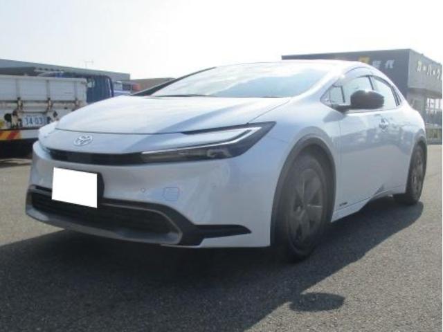 Toyota PRIUS 2023 — фото автомобиля 1