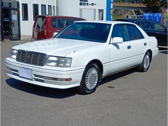 Toyota CROWN 1996 — фото автомобиля