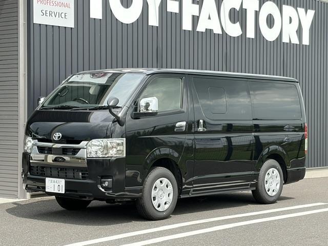 Toyota HIACE VAN 2025 — фото автомобиля 1