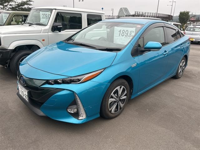 Toyota PRIUS PHV 2018 — фото автомобиля 1