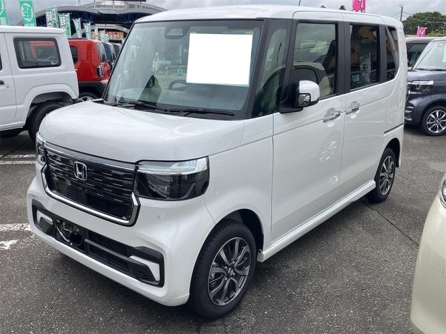 Honda N-BOX CUSTOM 2025 — фото автомобиля 1