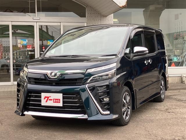 Toyota VOXY 2020 — фото автомобиля 1