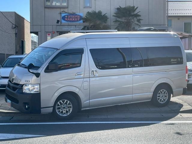 Toyota HIACE VAN 2021 — фото автомобиля