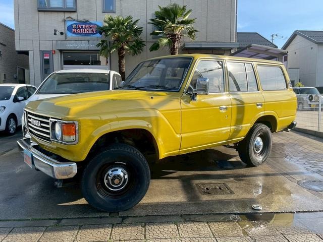 Toyota LAND CRUISER 60 1989 — фото автомобиля