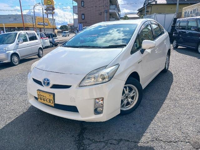 Toyota PRIUS 2011 — фото автомобиля 1