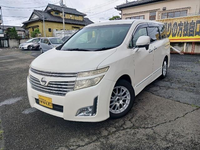 Nissan ELGRAND 2013 — фото автомобиля 1