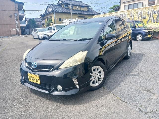 Toyota PRIUS ALPHA 2012 — фото автомобиля