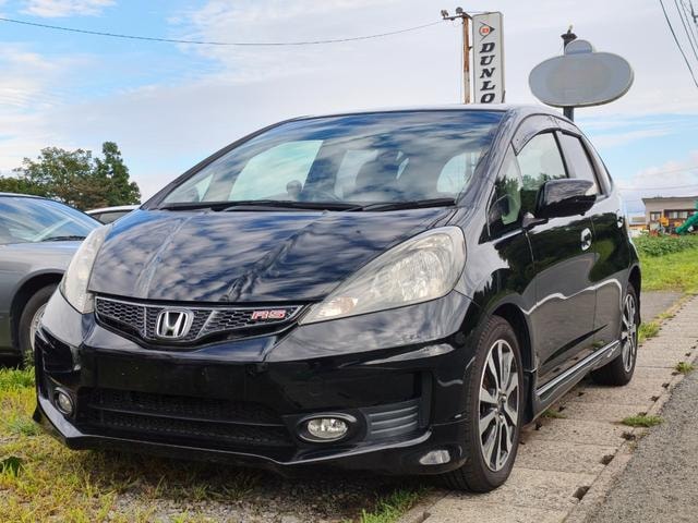 Honda FIT 2013 — фото автомобиля 1
