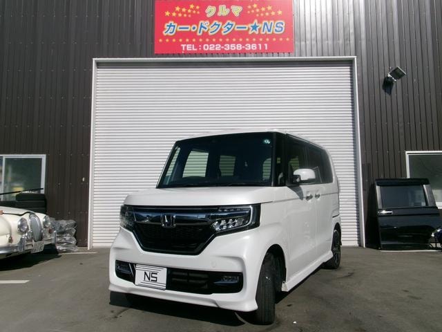 Honda N-BOX CUSTOM 2020 — фото автомобиля 1