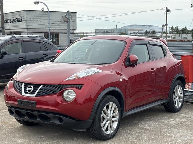 Nissan JUKE 2011 — фото автомобиля
