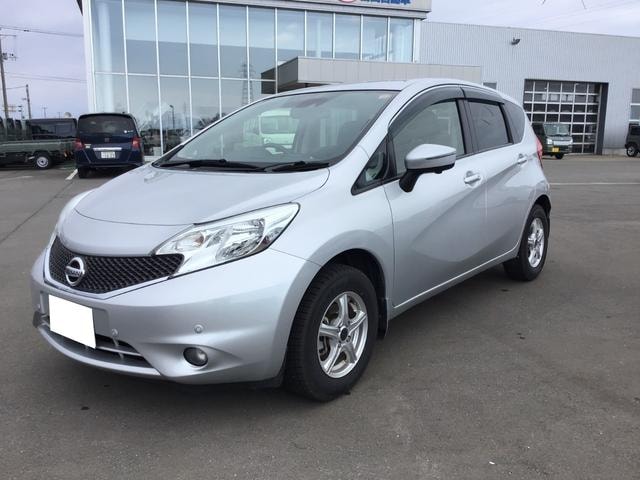 Nissan NOTE 2015 — фото автомобиля 1