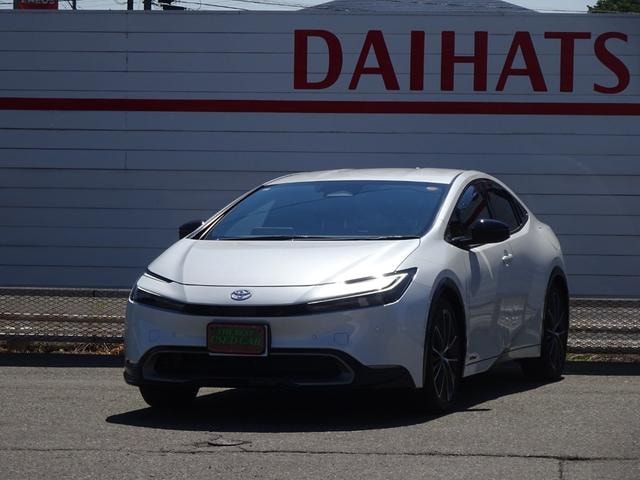 Toyota PRIUS 2023 — фото автомобиля 1