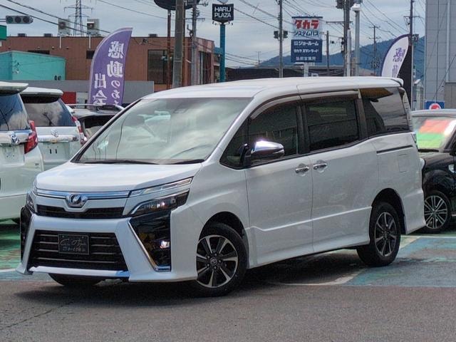 Toyota VOXY 2019 — фото автомобиля 1