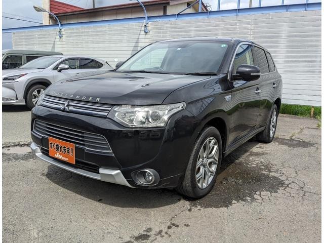 Mitsubishi OUTLANDER PHEV 2014 — фото автомобиля