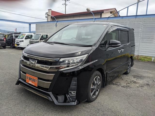 Toyota NOAH 2017 — фото автомобиля 1