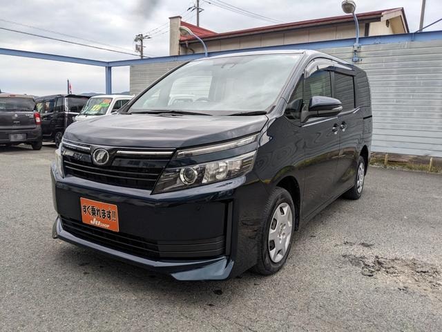 Toyota VOXY 2016 — фото автомобиля