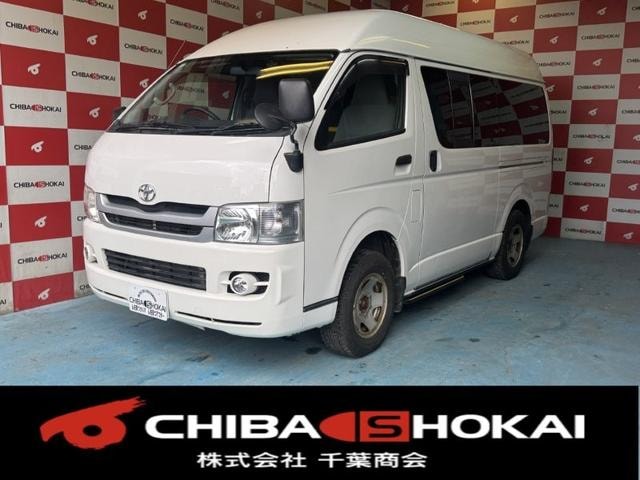 Toyota HIACE VAN 2010 — фото автомобиля 1