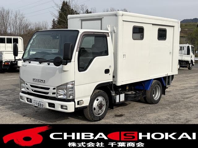 Isuzu ELF TRUCK 2017 — фото автомобиля
