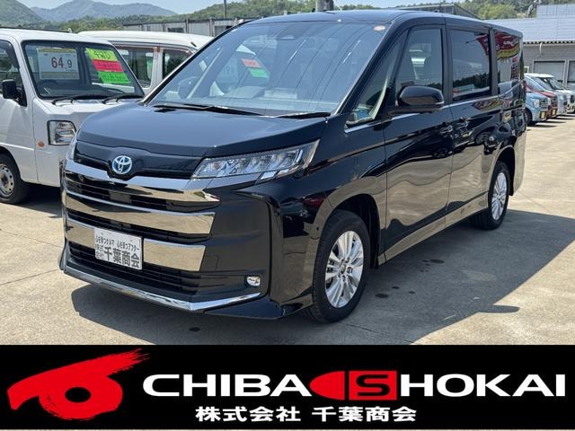 Toyota NOAH 2025 — фото автомобиля 1