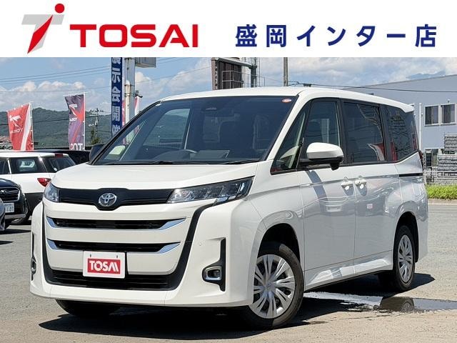 Toyota NOAH 2022 — фото автомобиля 1